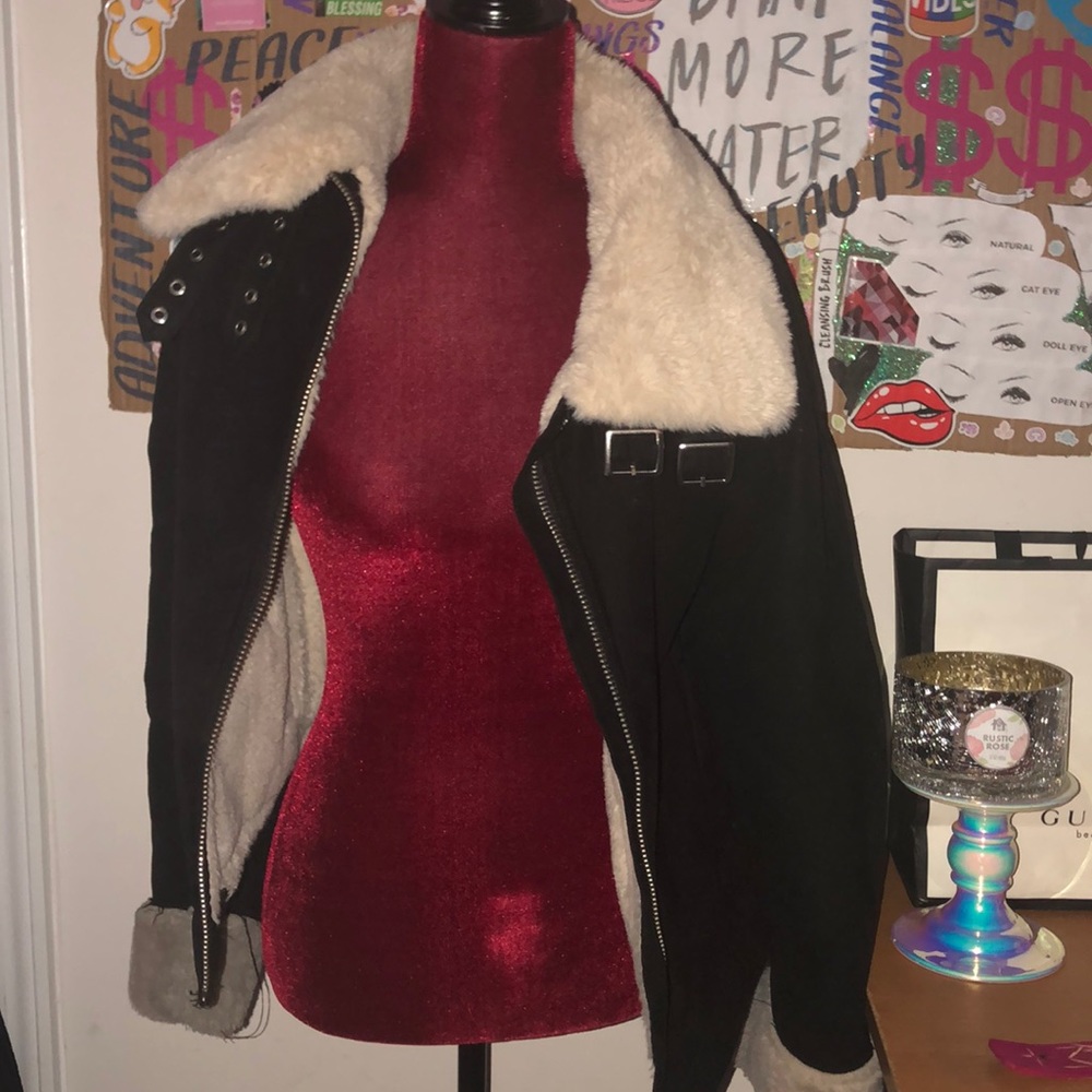 Gently worn fur warm jacket !!!